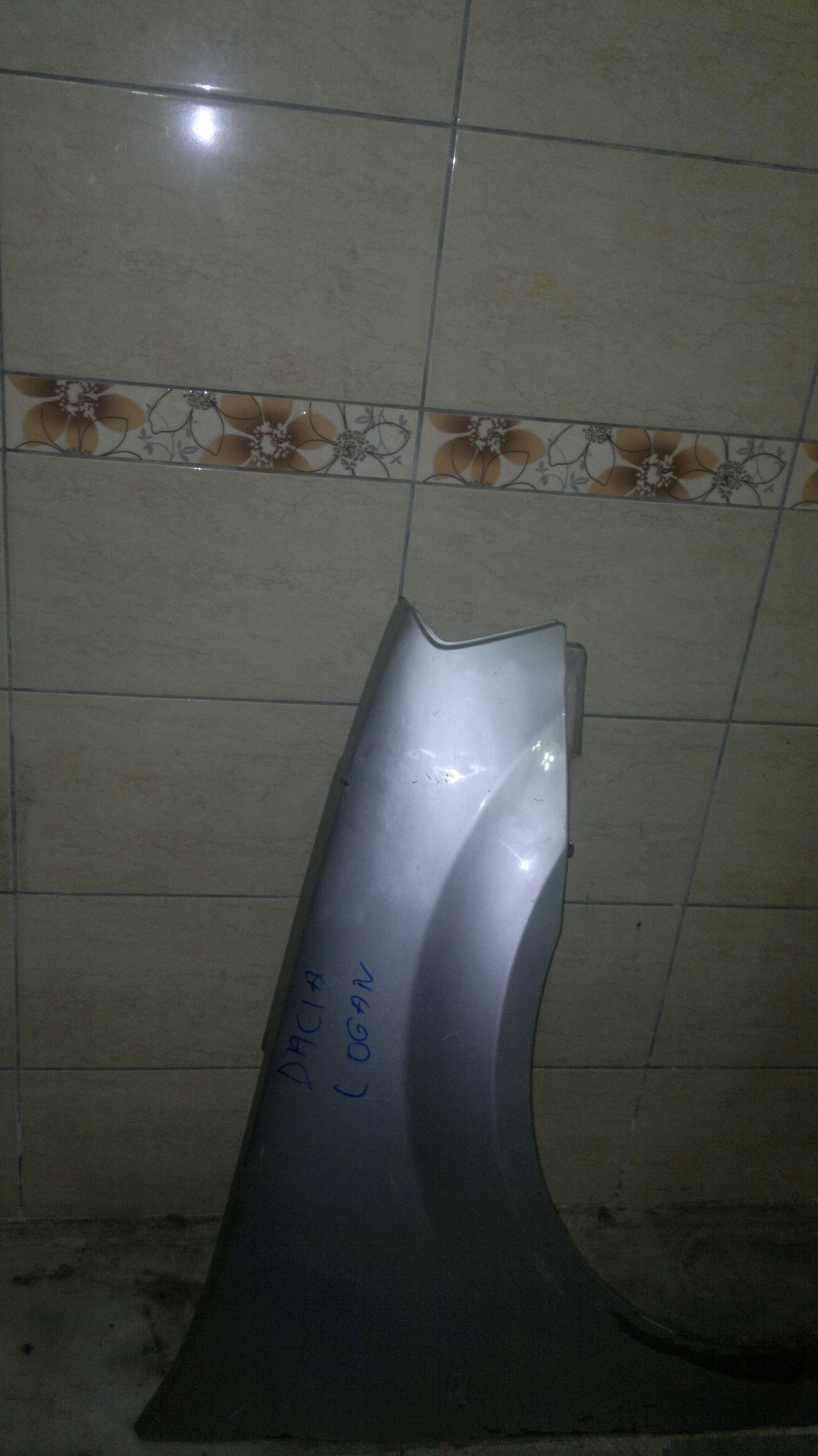 DACİA LOGAN SAĞ ÖN ÇAMURLUK